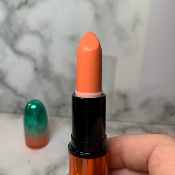 TUMBLE DRY WASH & DRY Lipstick MAC - Picture 3 of 14
